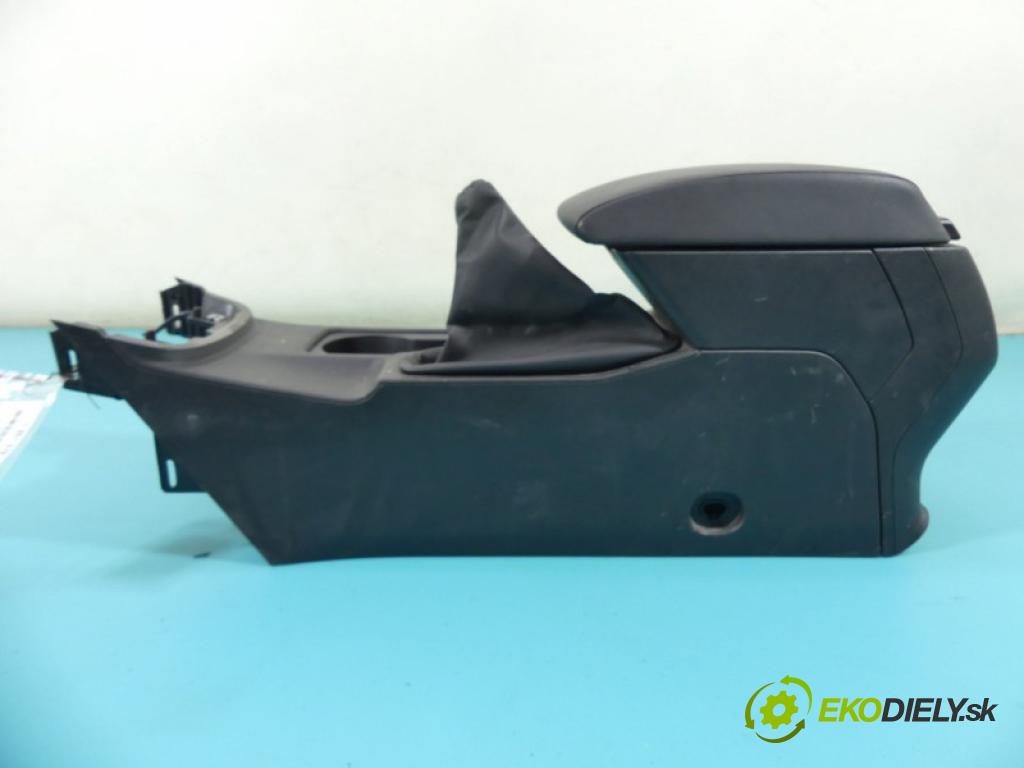 Seat Leon III 2012-2020 1.6 tdi 110 HP manual 81 kW 1598 cm3 5- operadlo 5F0858329A (Lakťová opierka)