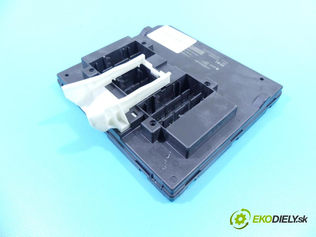 Seat Leon III 2012-2020 1.6 tdi 110 HP manual 81 kW 1598 cm3 5- modul riadiaca jednotka 5Q0937084AR (Ostatné)