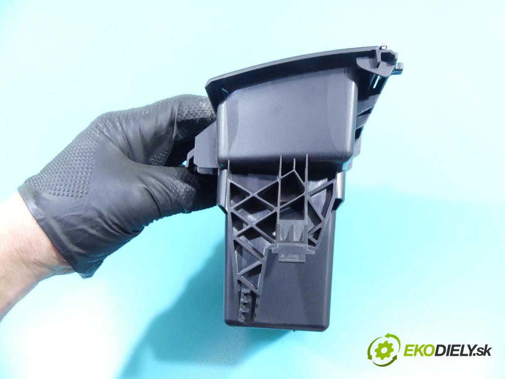 Seat Leon III 2012-2020 1.6 tdi 110 HP manual 81 kW 1598 cm3 5- kastlík 5F1857925E