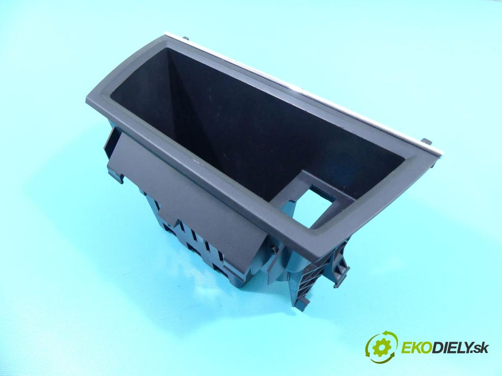 Seat Leon III 2012-2020 1.6 tdi 110 HP manual 81 kW 1598 cm3 5- kastlík 5F1857925E