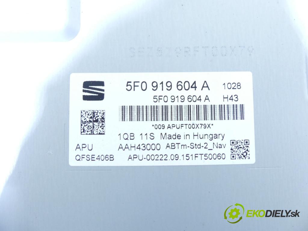 Seat Leon III 2012-2020 1.6 tdi 110 HP manual 81 kW 1598 cm3 5- Radio originál 5F0919604A