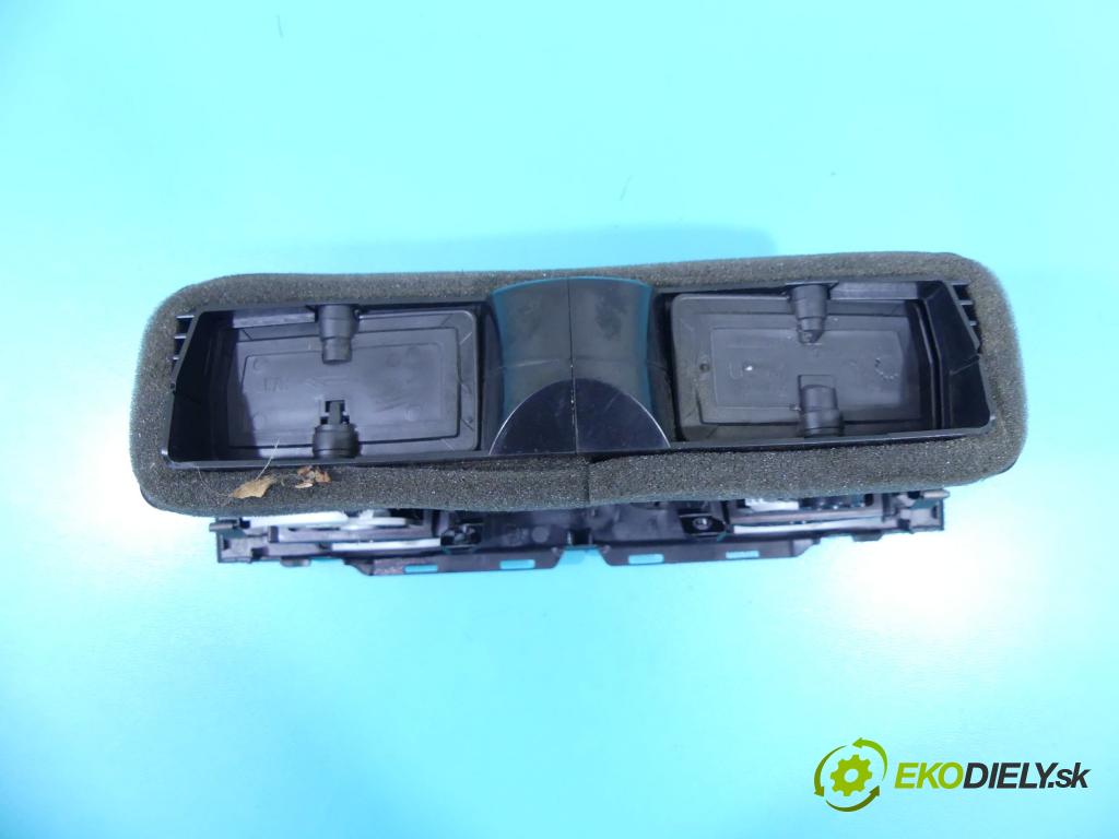 Vw Golf VI 2008-2013 1.4 16V 80 HP manual 59 kW 1390 cm3 5- Mřížka: kúrenia stredová 5K0819728M (Mriežky kúrenia (fukáre))