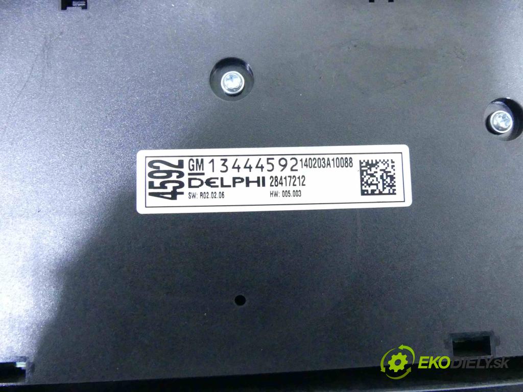 Opel Astra IV 2009-2015 1.7 cdti 131 HP manual 96 kW 1686 cm3 5- Radio originál 22976602
