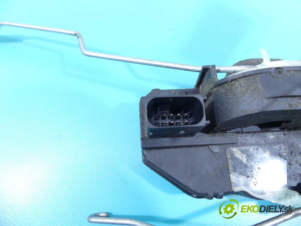 Opel Astra IV 2009-2015 1.7 cdti 131 hp manual 96 kW 1686 cm3 5- zámek zadní pravý