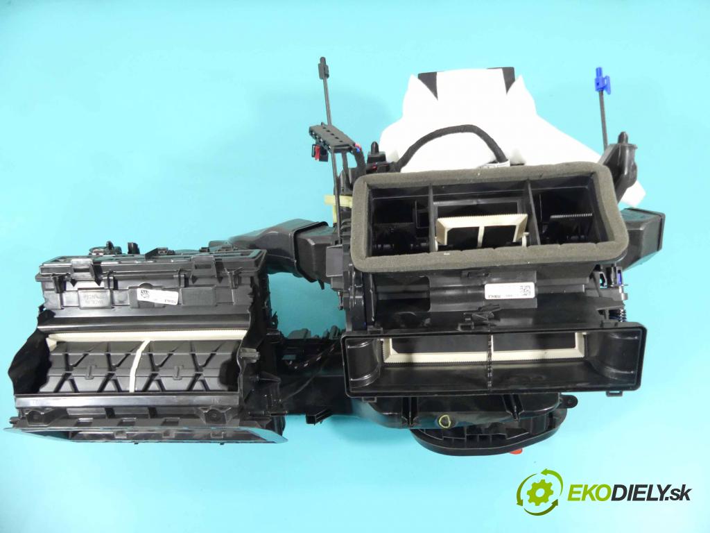 Seat Ibiza V KJ 2017- 1.0 tsi 95 hp manual 70 kW 999 cm3 5- radiátor 2Q0907511D (Radiátory topení)