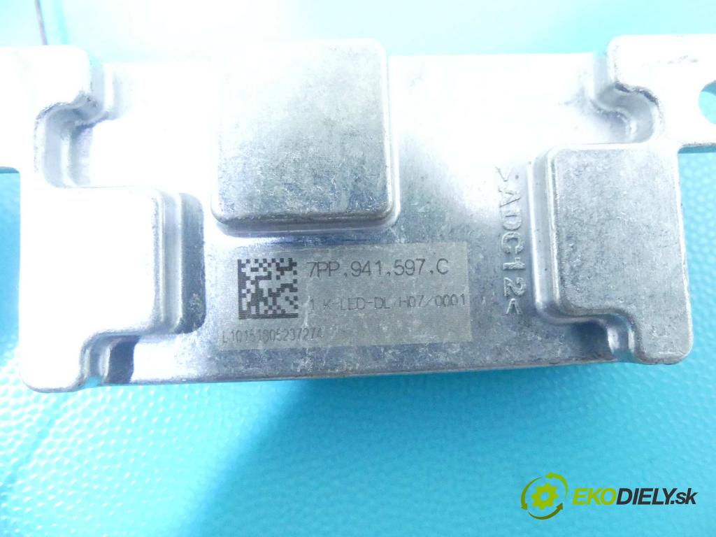 Seat Ibiza V KJ 2017- 1.0 tsi 95 HP manual 70 kW 999 cm3 5- modul riadiaca jednotka 7PP941597C (Ostatné)