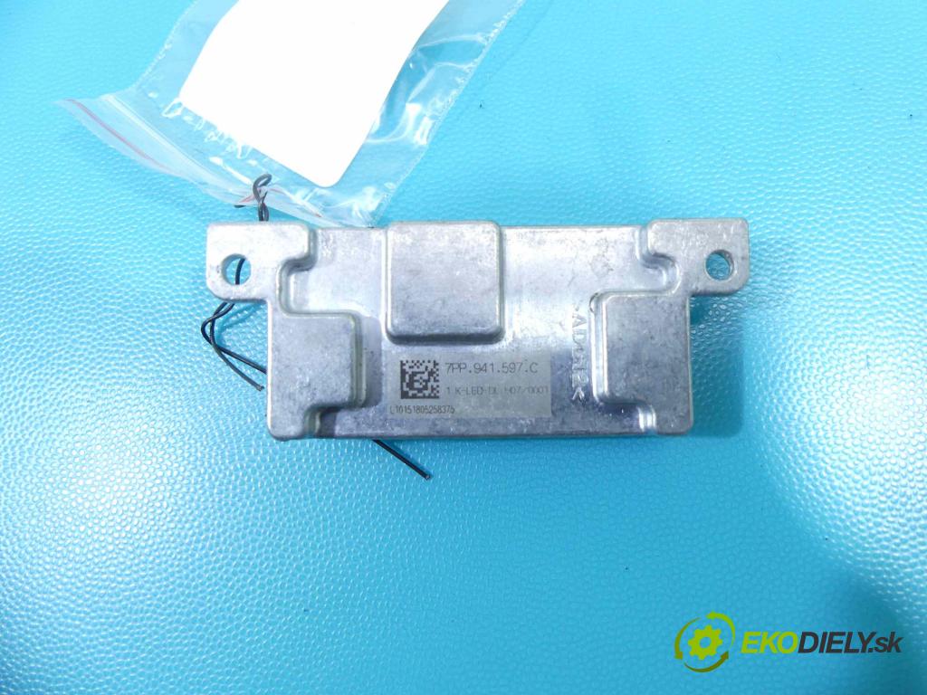 Seat Ibiza V KJ 2017- 1.0 tsi 95 HP manual 70 kW 999 cm3 5- modul riadiaca jednotka 7PP941597C (Ostatné)