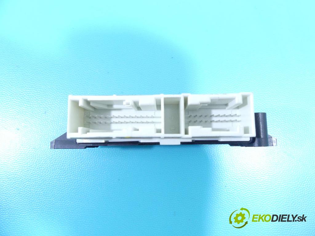 Seat Ibiza V KJ 2017- 1.0 tsi 95 HP manual 70 kW 999 cm3 5- modul riadiaca jednotka 5QA919283C (Ostatné)