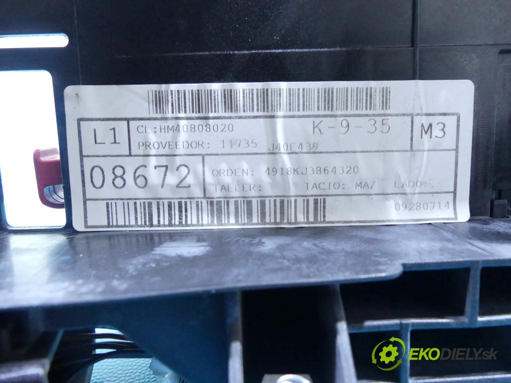 Seat Ibiza V KJ 2017- 1.0 tsi 95 hp manual 70 kW 999 cm3 5- skříňka pojistková 2Q0937615A (Pojistkové skříňky)