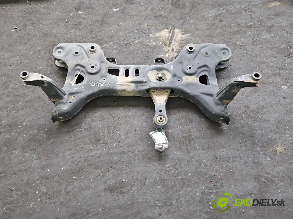 Seat Ibiza V KJ 2017- 1.0 tsi 95 hp manual 70 kW 999 cm3 5- výztuha motoru 