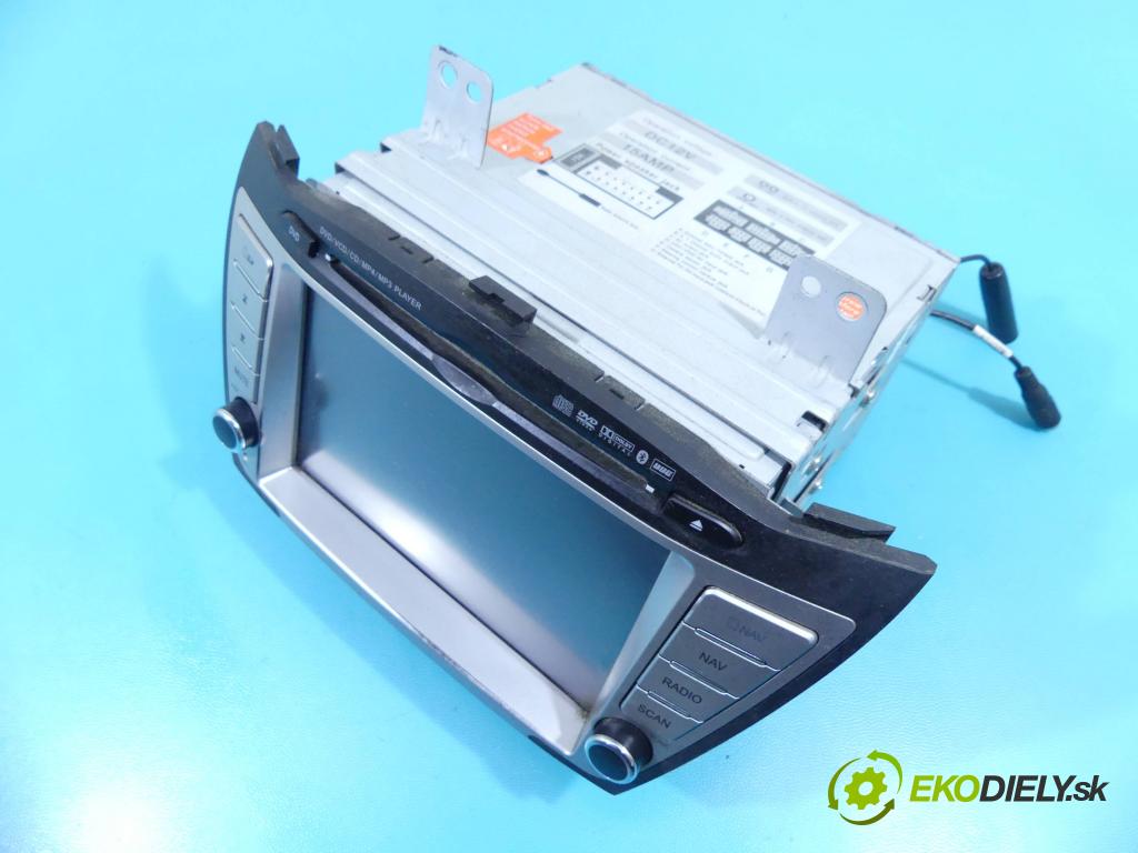 Hyundai Ix35 2.0 crdi 136 HP manual 100 kW 1995 cm3 5- Radio originál CA108-A