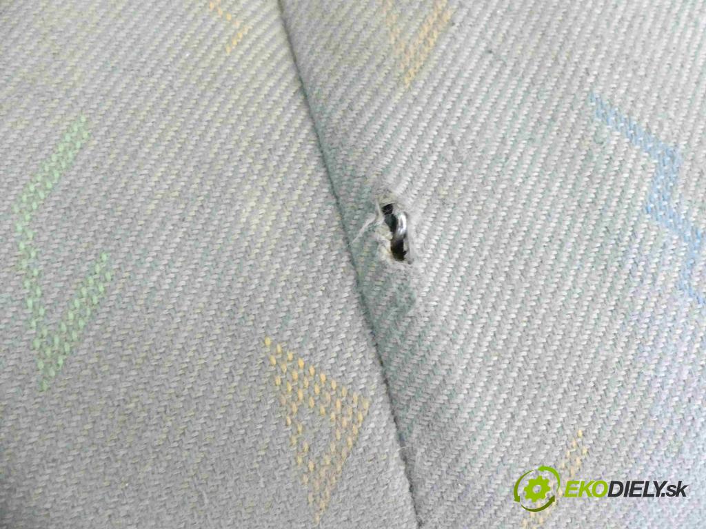 Vw LT II 1996-2006 2.8 tdi 158 HP manual 116 kW 2799 cm3 5- Sedačka pravý  (Sedačky, sedadlá)