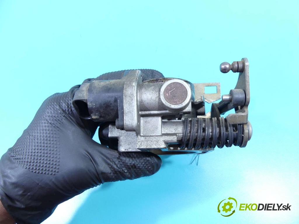 Opel Astra II 1998-2009 1.4 16V 90 HP manual 66 kW 1389 cm3 5- klapka 90529710 (Škrtiace klapky)