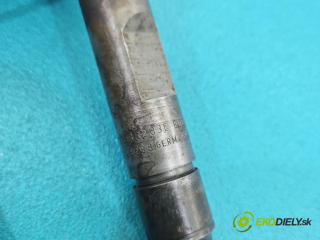 Seat Ibiza II 6K 1993-2002 1.9 sdi 68 HP manual 50 kW 1896 cm3 3- vstrek 028130203E (Vstrekovač paliva)