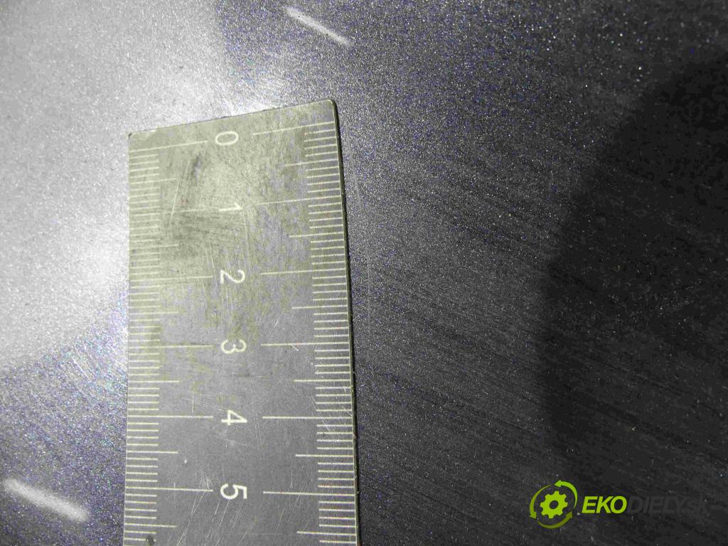 Renault Megane II 2003-2008 1.5 dci 86 hp manual 63 kW 1461 cm3 4- zadní kufrové dveře  (Zadní kapoty)