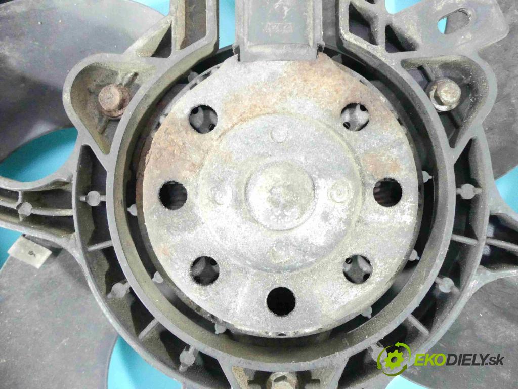 Peugeot 207 1.4 16V 95 HP manual 70 kW 1397 cm3 5- Ventilátor chladiča 8240503FR