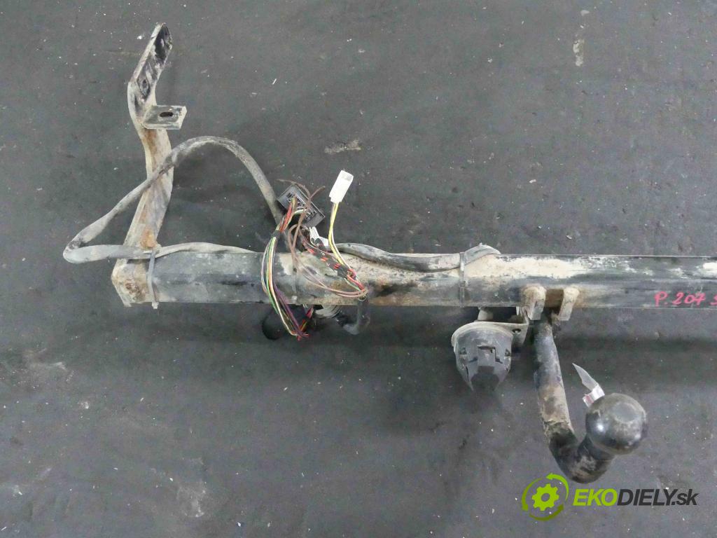 Peugeot 207 1.4 16V 95 hp manual 70 kW 1397 cm3 5- oko tažné 506626 (Tažná zařízení)