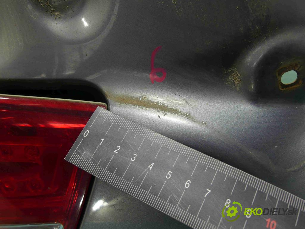 Hyundai Ix35 2.0 crdi 136hp manual 100 kW 1995 cm3 5- zadní kufrové dveře  (Zadní kapoty)