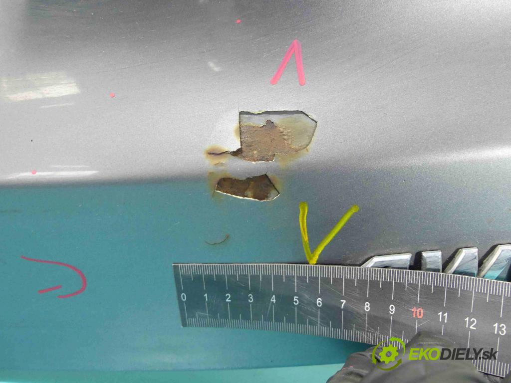 Hyundai Ix35 2.0 crdi 136hp manual 100 kW 1995 cm3 5- zadní kufrové dveře  (Zadní kapoty)