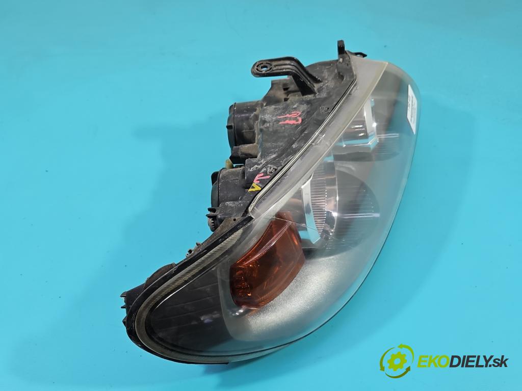 Nissan Almera N16 2000-2006 1.5 16V 98 HP manual 72 kW 1497 cm3 4- Reflektor: pravý  (Pravé)