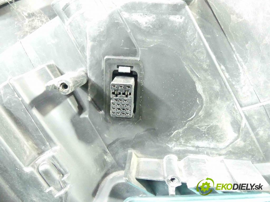 Opel Vectra B 1995-2002 2.0 16v 136hp manual 100 kW 1998 cm3 4- světlo levý 0301179271 (Klika dveří ostatní)