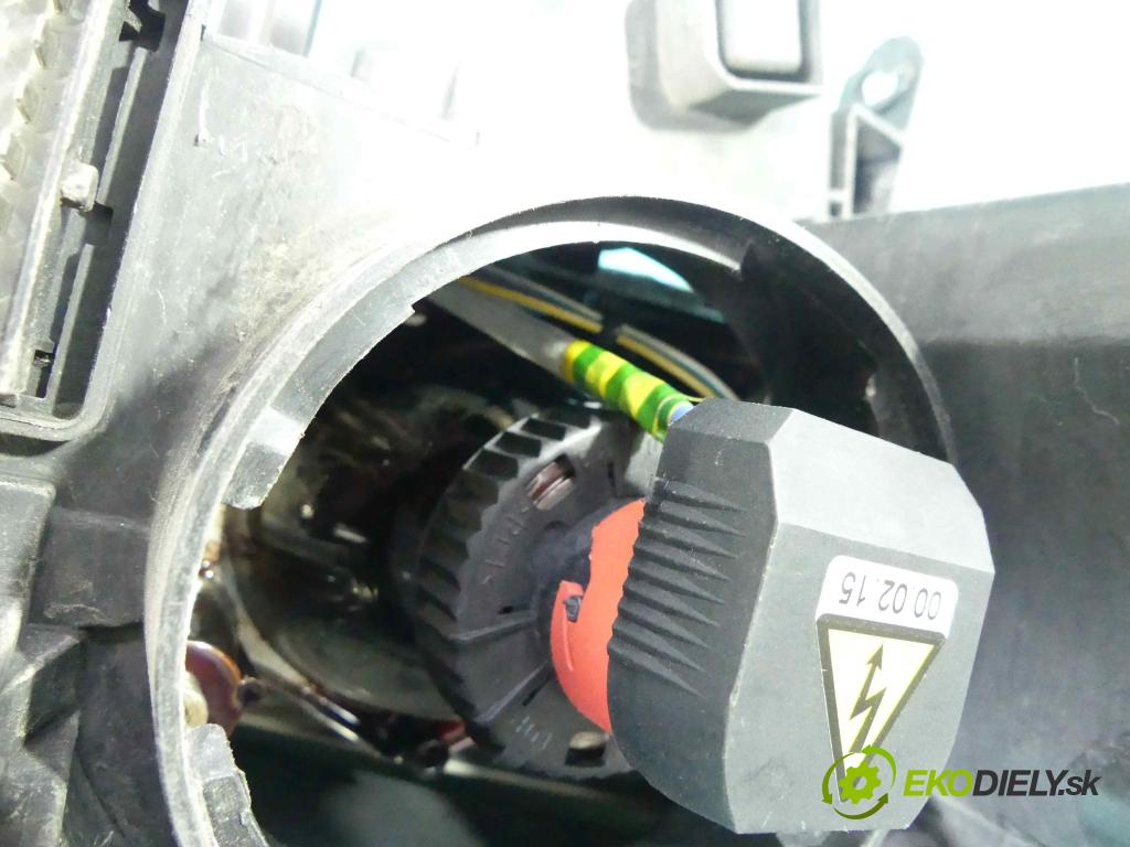 Opel Vectra B 1995-2002 2.0 16v 136hp manual 100 kW 1998 cm3 4- světlo levý 0301179271 (Klika dveří ostatní)