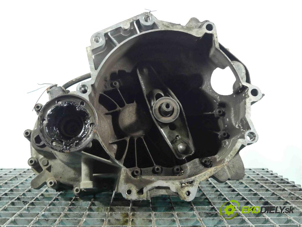 Vw Polo IV 9N 2001-2009 1.2 6V 54 HP manual 40 kW 1198 cm3 3- prevodovka stupeň,rýchlosť manual GER