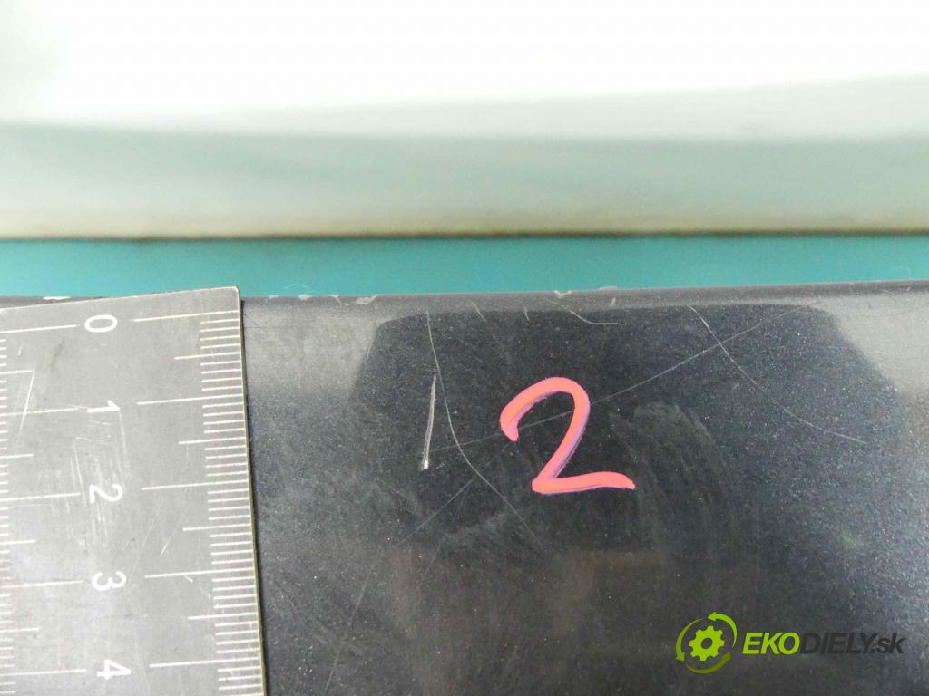 Opel Vectra A 1988-1995 1.6 75 hp manual 55 kW 1598 cm3 4- zadní kufrové dveře  (Zadní kapoty)