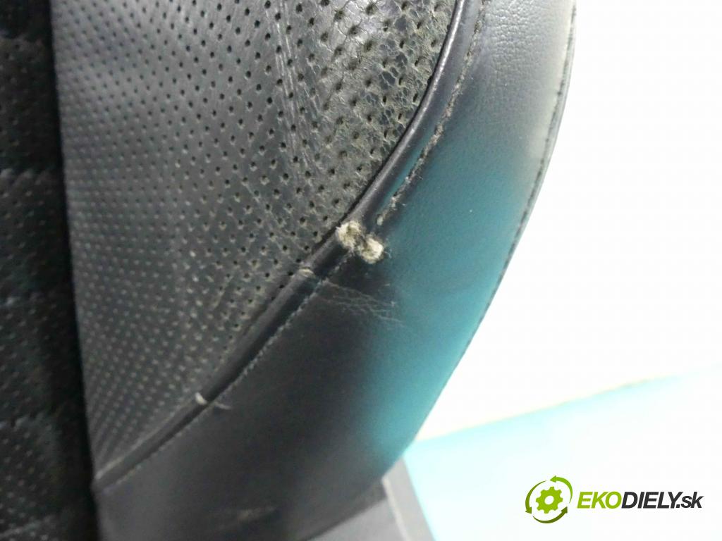 Vw Passat B8 2014 - 2.0 tdi 239KM automatic 176 kW 1968 cm3 5- Sedačka ľavý  (Sedačky, sedadlá)