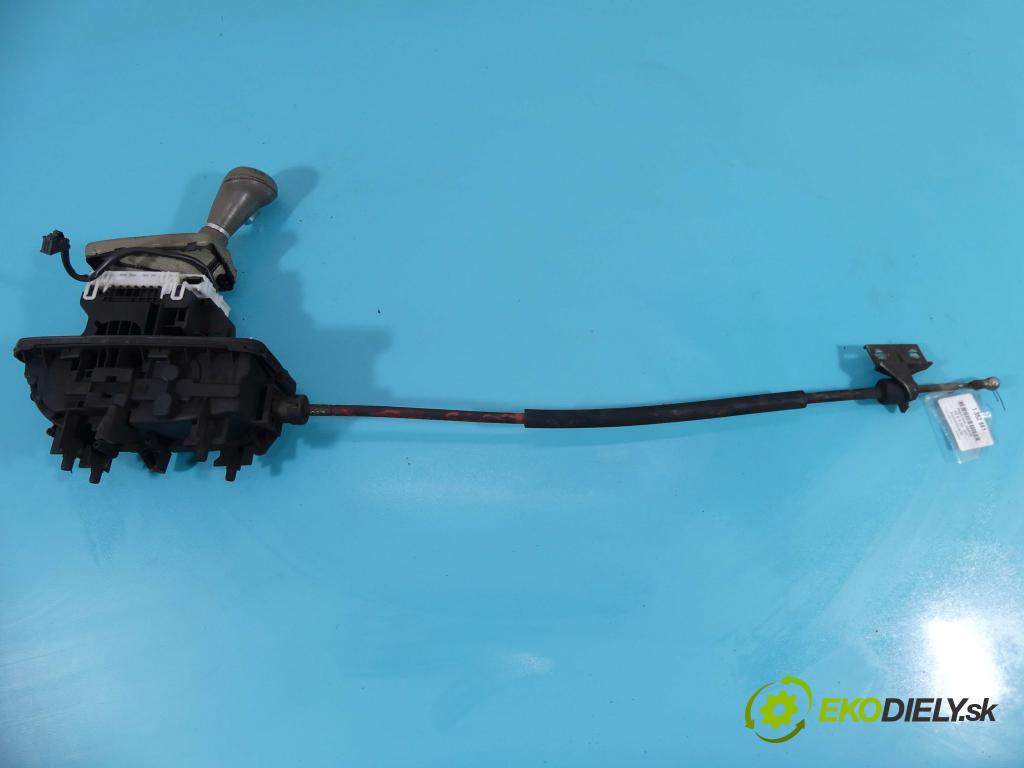 Audi A6 C6 2004-2011 3.0 V6 tdi 224hp automatic 165 kW 2967 cm3 4- Páka: Změny: stupeň,rýchlosť 4F1713041R (Rýchlostné páky / kulisy)