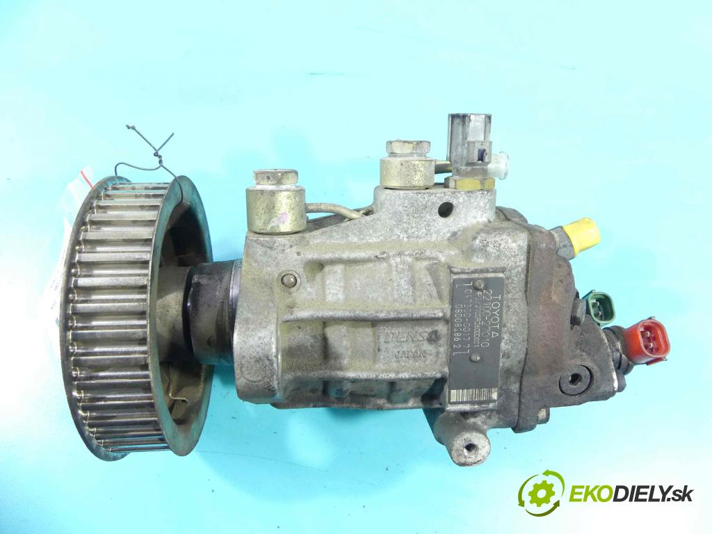 Toyota Corolla Verso I 2001-2004 2.0 D4D 90 HP manual 66 kW 1995 cm3 5- čerpadlo vstrekovacia 22100-27010 (Vstrekovacie čerpadlá)