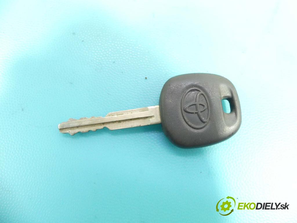 Toyota Corolla Verso I 2001-2004 2.0 D4D 90 HP manual 66 kW 1995 cm3 5- Spínačka  (Spínacie skrinky a kľúče)