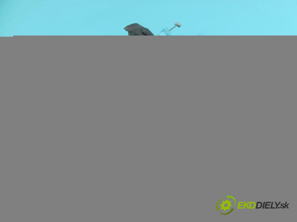 Citroen C4 I 2004-2011 1.6 hdi 90 hp manual 66 kW 1560 cm3 5- zámek zadní pravý 9681336880