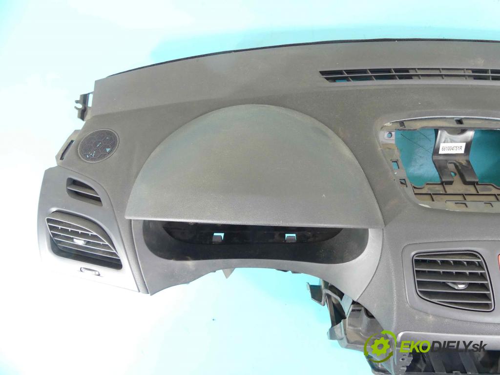 Renault Fluence 1.6 16V 114 HP manual 84 kW 1598 cm3 4- kokpit,pristrojová doska rozdeľovacia 1021641-001