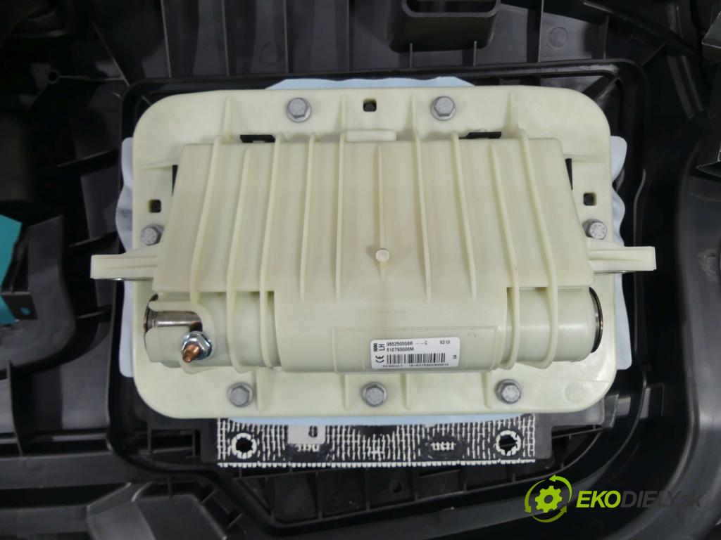 Renault Fluence 1.6 16V 114 HP manual 84 kW 1598 cm3 4- kokpit,pristrojová doska rozdeľovacia 1021641-001
