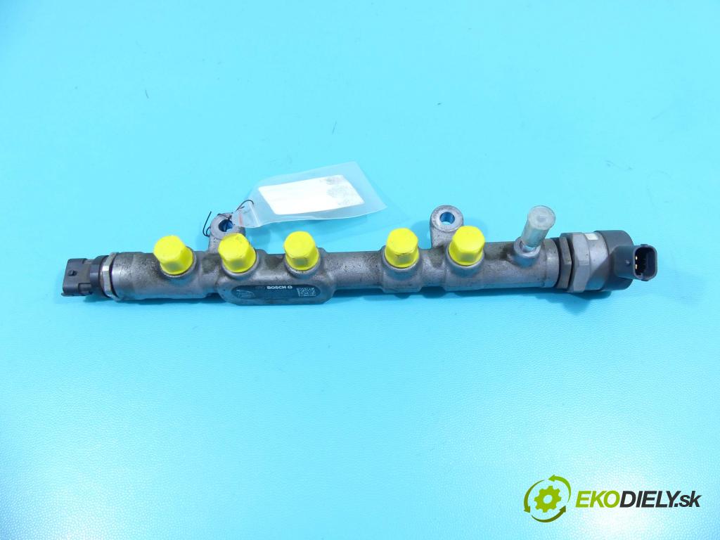 Jaguar F-Pace 16- 2.0d 179KM automatic 132 kW 1999 cm3 5- lišta vstrekovacia 0445214332 (Vstrekovacie lišty)