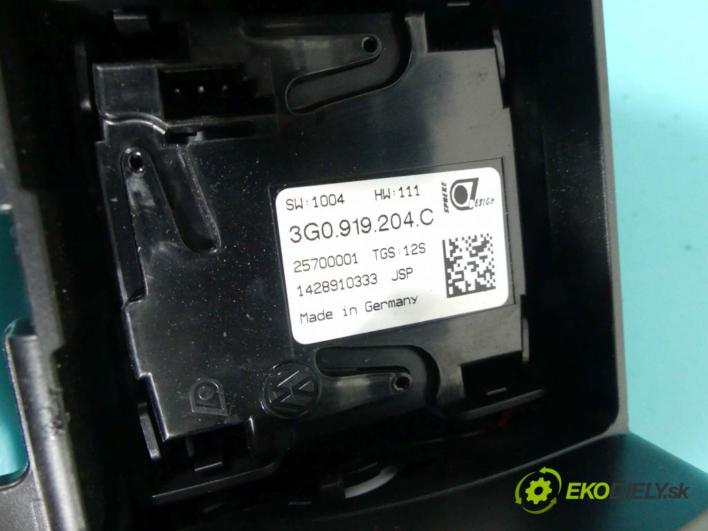Vw Passat B8 2014 - 2.0 tdi 239KM automatic 176 kW 1968 cm3 5- Mřížka: kúrenia stredová 3G0919204C (Mriežky kúrenia (fukáre))