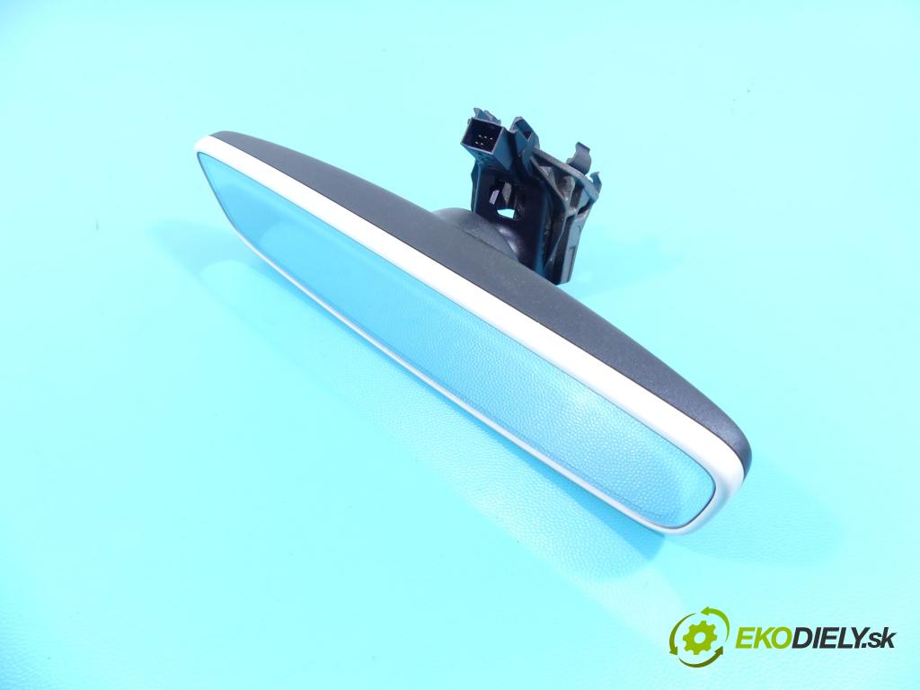 Vw Passat B8 2014 - 2.0 tdi 239KM automatic 176 kW 1968 cm3 5- zpětné zrcátko vnitřní  (Světla vnitřní)