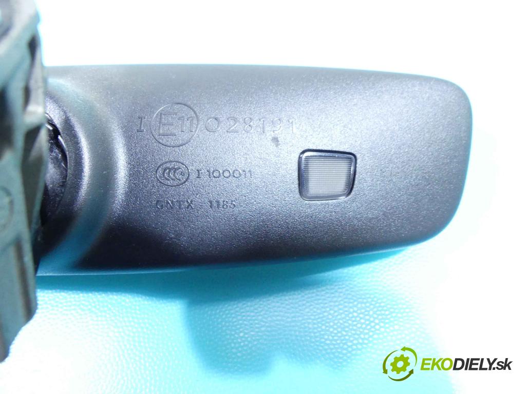 Vw Passat B8 2014 - 2.0 tdi 239KM automatic 176 kW 1968 cm3 5- zpětné zrcátko vnitřní  (Světla vnitřní)