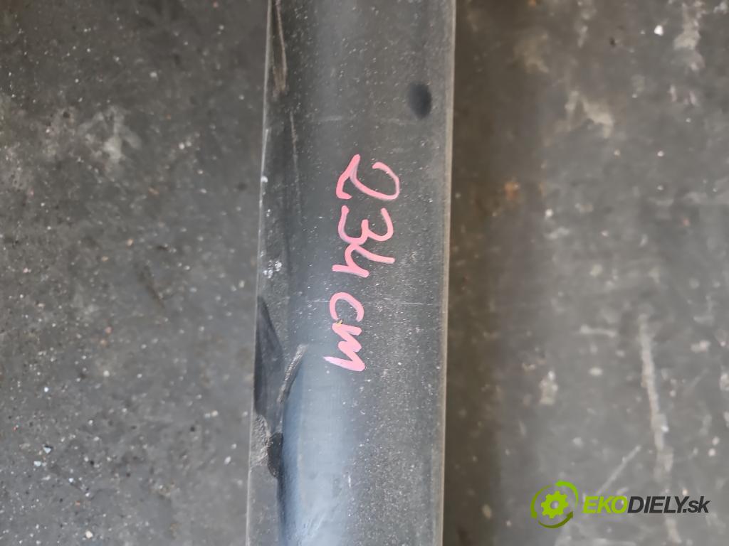 Vw Passat B8 2014 - 2.0 tdi 239KM automatic 176 kW 1968 cm3 5- Hřídel:  (Kardaňové hriadele)