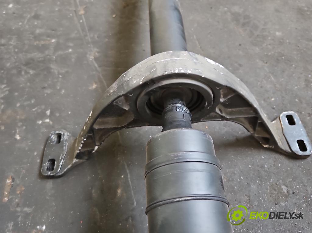 Vw Passat B8 2014 - 2.0 tdi 239KM automatic 176 kW 1968 cm3 5- Hřídel:  (Kardaňové hriadele)