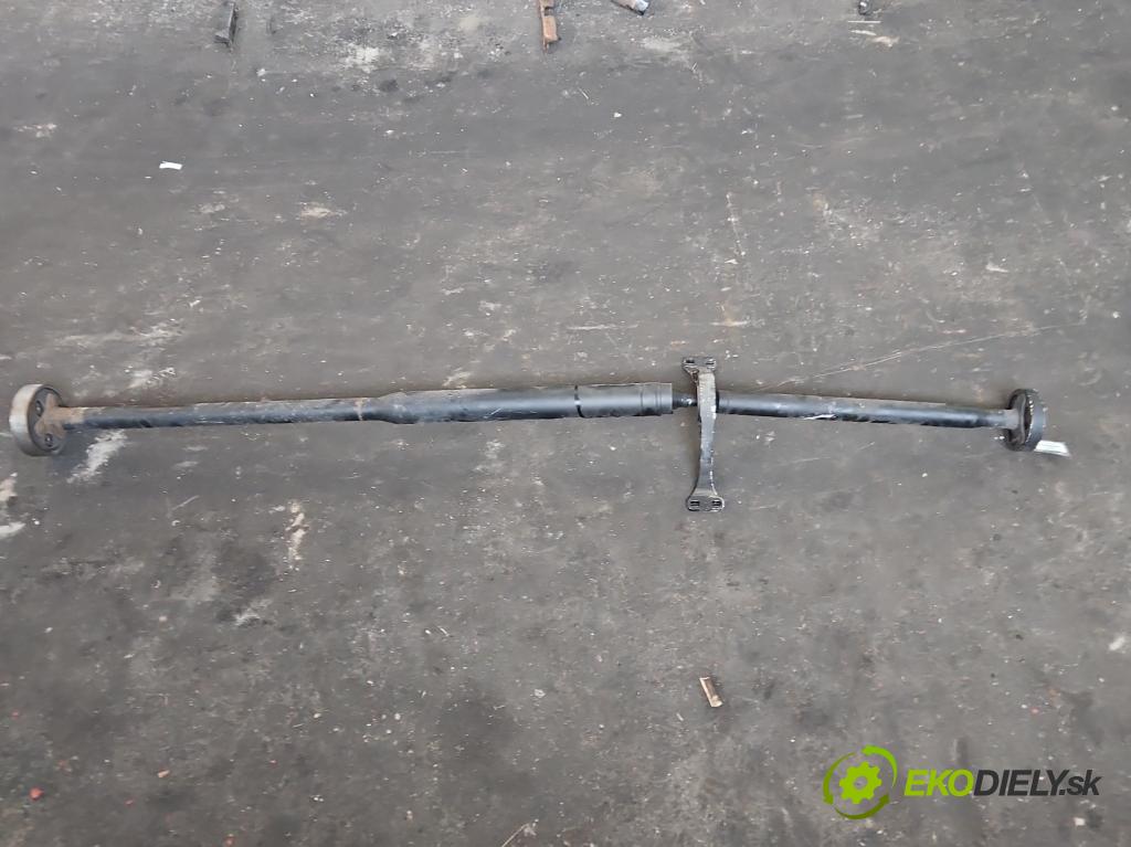 Vw Passat B8 2014 - 2.0 tdi 239KM automatic 176 kW 1968 cm3 5- Hřídel:  (Kardaňové hriadele)