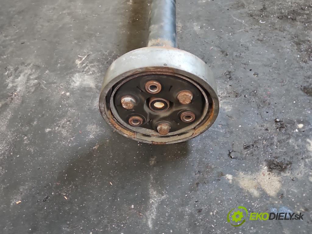 Vw Passat B8 2014 - 2.0 tdi 239KM automatic 176 kW 1968 cm3 5- Hřídel:  (Kardaňové hriadele)