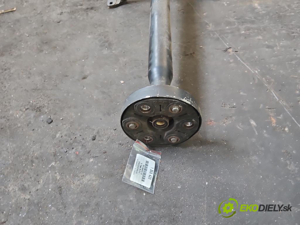 Vw Passat B8 2014 - 2.0 tdi 239KM automatic 176 kW 1968 cm3 5- Hřídel:  (Kardaňové hriadele)