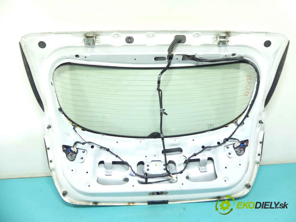 Hyundai I30  zadna kufor  (Zadné kapoty)