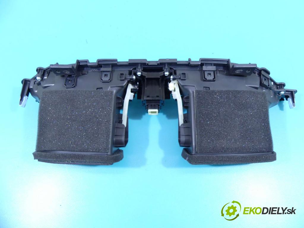 Hyundai I30 III 2016- 1.5 DPI 16V 110 HP manual 80,9 kW 1498 cm3 5- Mřížka: kúrenia stredová 97401-G4AA0 (Mriežky kúrenia (fukáre))