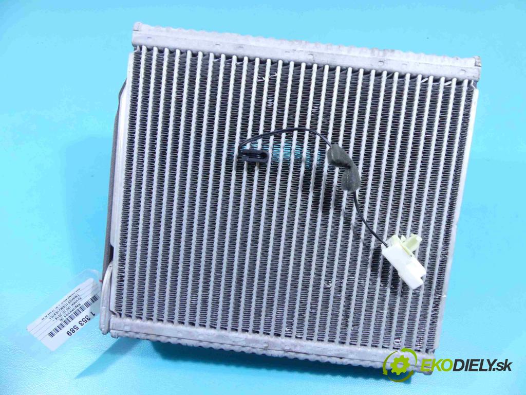 Hyundai I30 III 2016- 1.5 DPI 16V 110 hp manual 80,9 kW 1498 cm3 5- radiátor  (Radiátory topení)