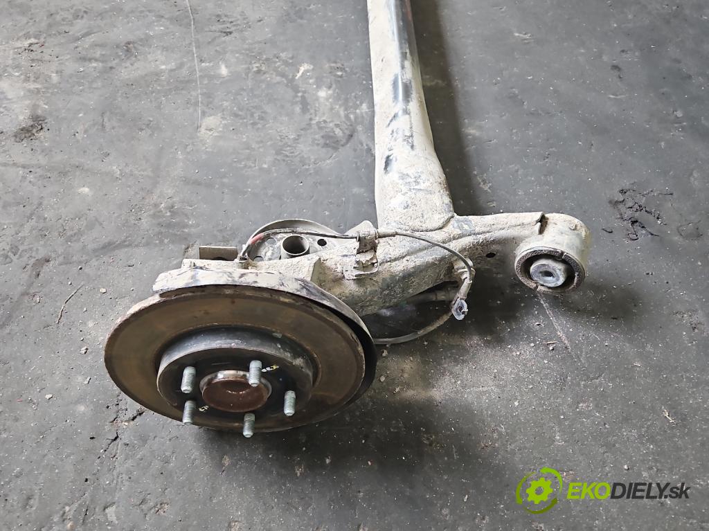 Hyundai I30 III 2016- 1.5 DPI 16V 110 hp manual 80,9 kW 1498 cm3 5- zadní výztuha  (Výztuhy zadní)