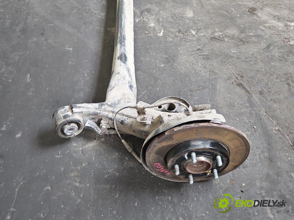 Hyundai I30 III 2016- 1.5 DPI 16V 110 hp manual 80,9 kW 1498 cm3 5- zadní výztuha  (Výztuhy zadní)