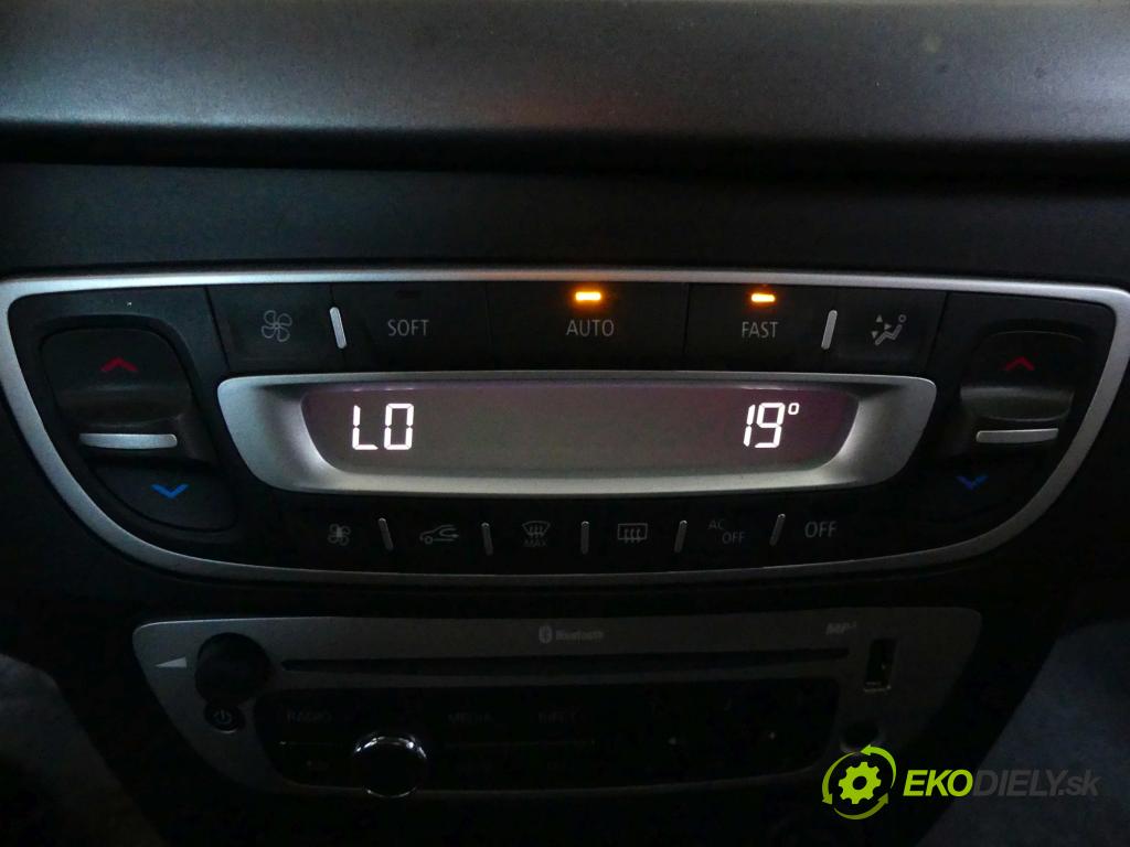 Renault Fluence 1.6 16V 114 HP manual 84 kW 1598 cm3 4- panel kúrenia E1059021A